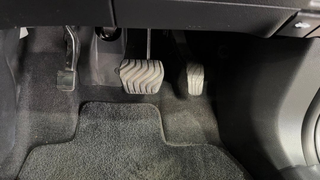 2021 Nissan X-trail Ti (4wd), Automatic, 67921 km, Pedals and Footmat