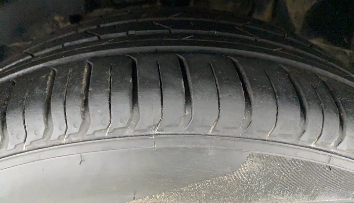 2018 Tata NEXON XZA+ 1.5, Diesel, Automatic, 70,104 km, Left Front Tyre Tread