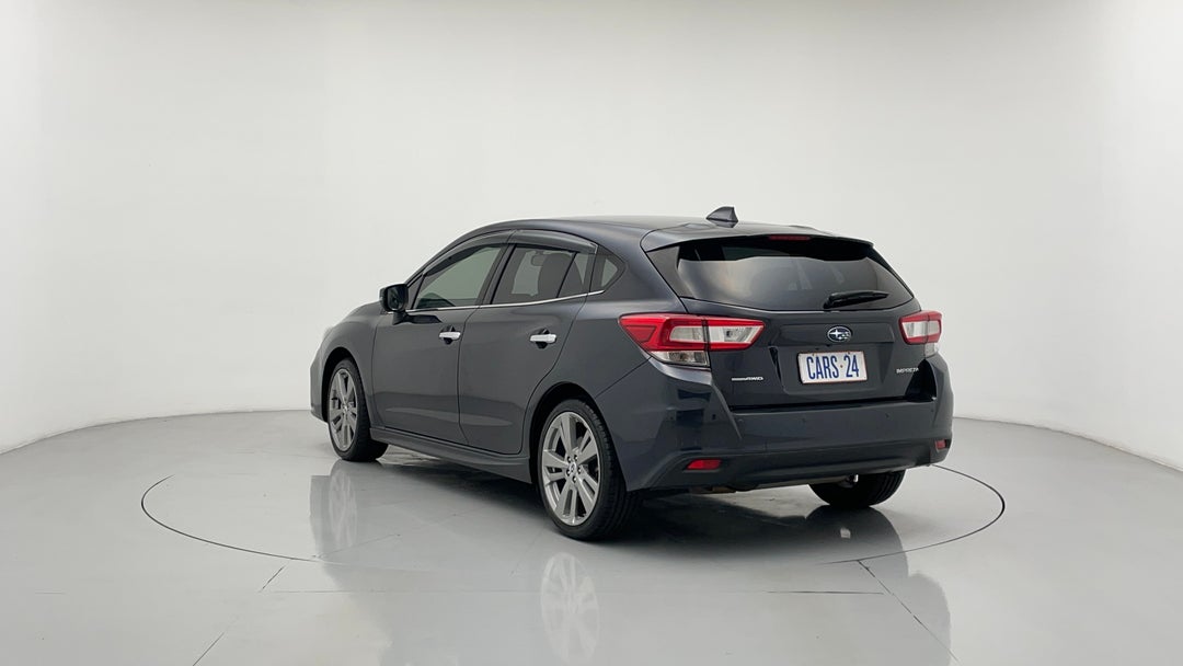 Left Back Diagonal (45- Degree) View