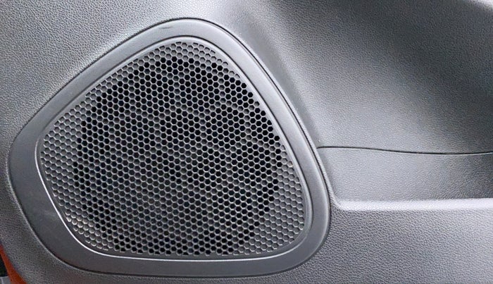 2017 Renault Captur PLATINE DUAL TONE, Diesel, Manual, 16,213 km, Speakers