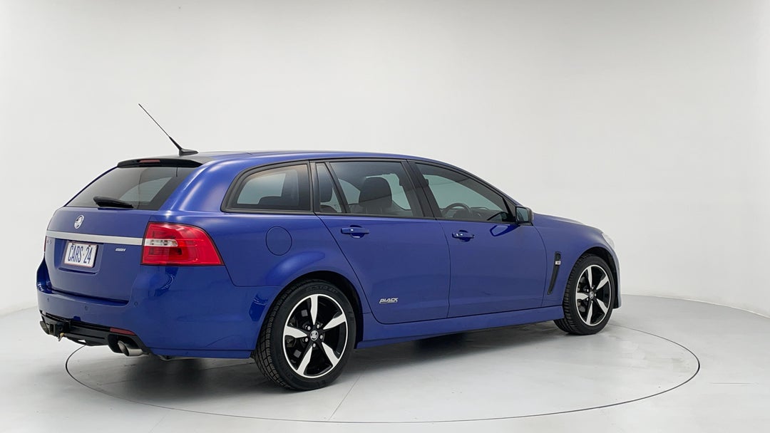 Right Back Diagonal (45- Degree) View