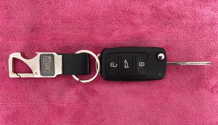 2016 Volkswagen Ameo HIGHLINE 1.2, Petrol, Manual, 37,453 km, Key Close-up