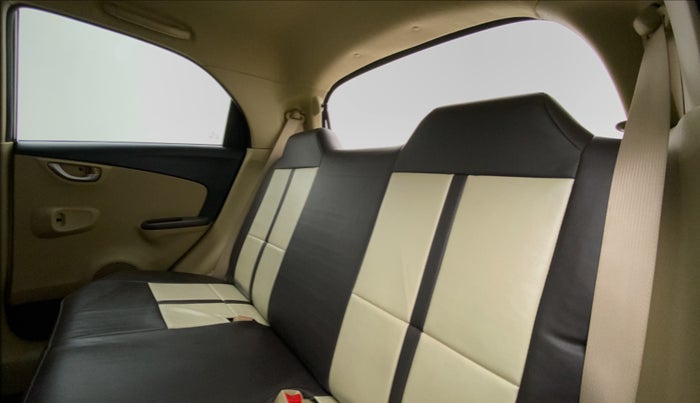2012 Honda Brio 1.2 V MT I VTEC, Petrol, Manual, 27,194 km, Right Side Rear Door Cabin