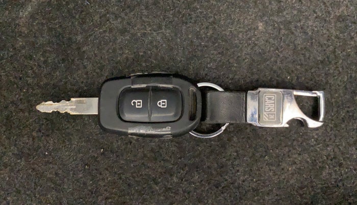 2017 Renault Kwid RXL 1.0, Petrol, Manual, 81,831 km, Key Close Up