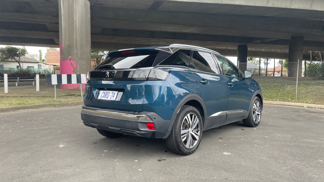 Right Back Diagonal (45- Degree) View