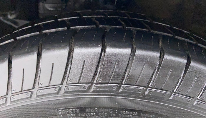 2017 Hyundai Elite i20 Magna Executive 1.2, Petrol, Manual, 23,821 km, Left Front Tyre Tread