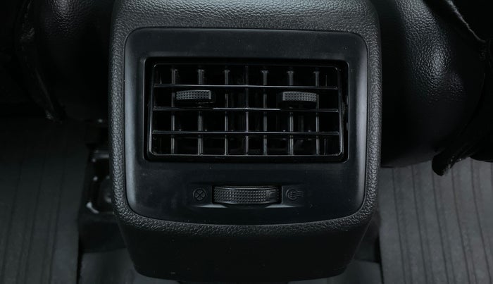2018 Hyundai Grand i10 Magna 1.2 AT  VTVT, Petrol, Automatic, 27,144 km, Rear AC Vents