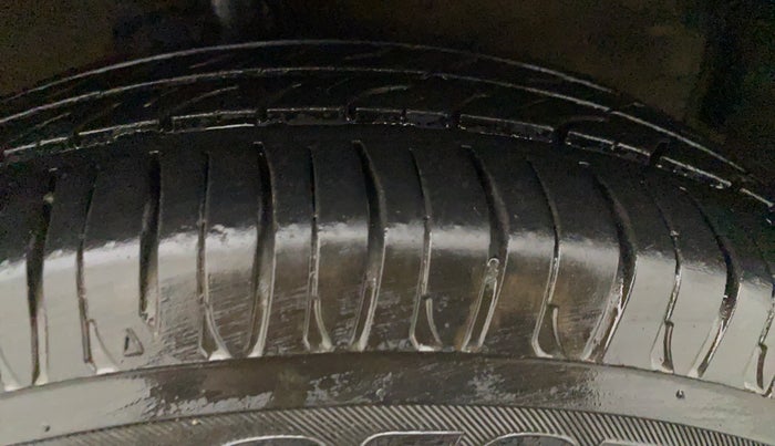 2016 Maruti Celerio VXI, Petrol, Manual, 82,563 km, Left Rear Tyre Tread