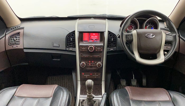 2014 Mahindra XUV500 W8, Diesel, Manual, 82,262 km, Dashboard