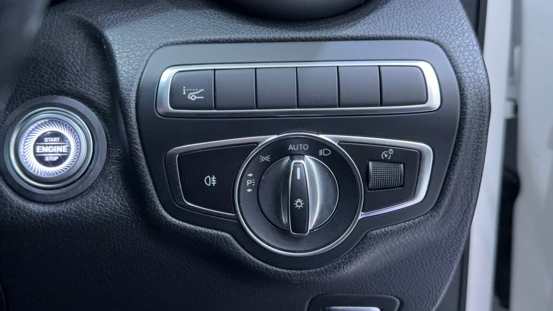 2019 Mercedes-benz C200 Eq (hybrid), Automatic, 55381 km, Utility Switches/Buttons