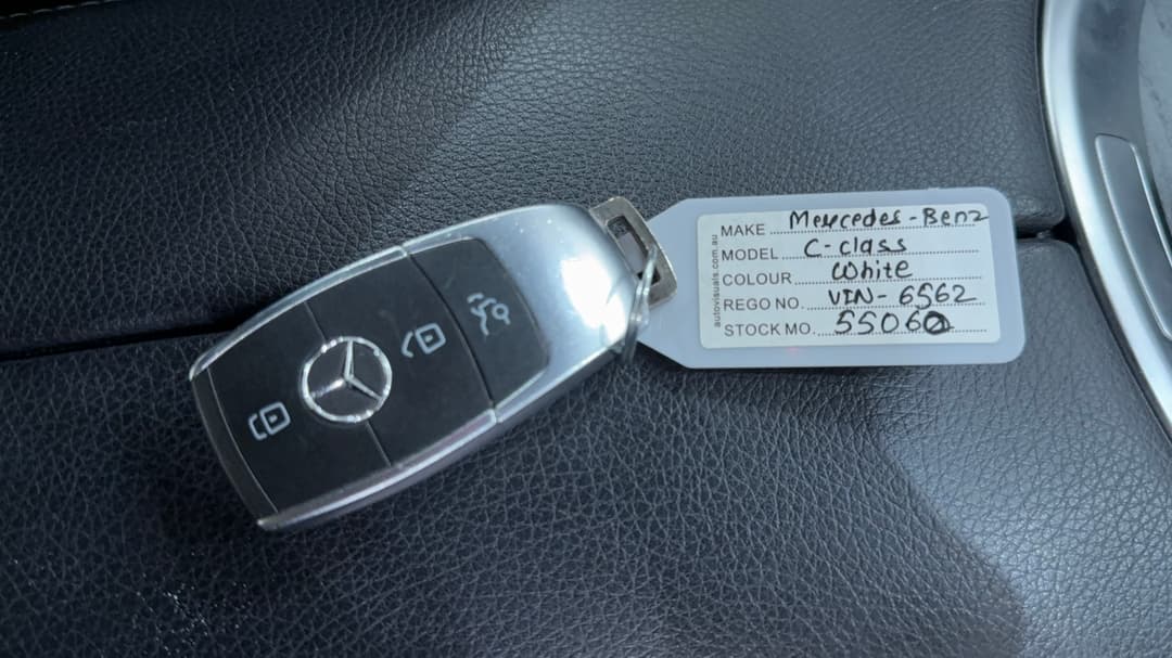 2019 Mercedes-benz C200 Eq (hybrid), Automatic, 55381 km, Key Close-up