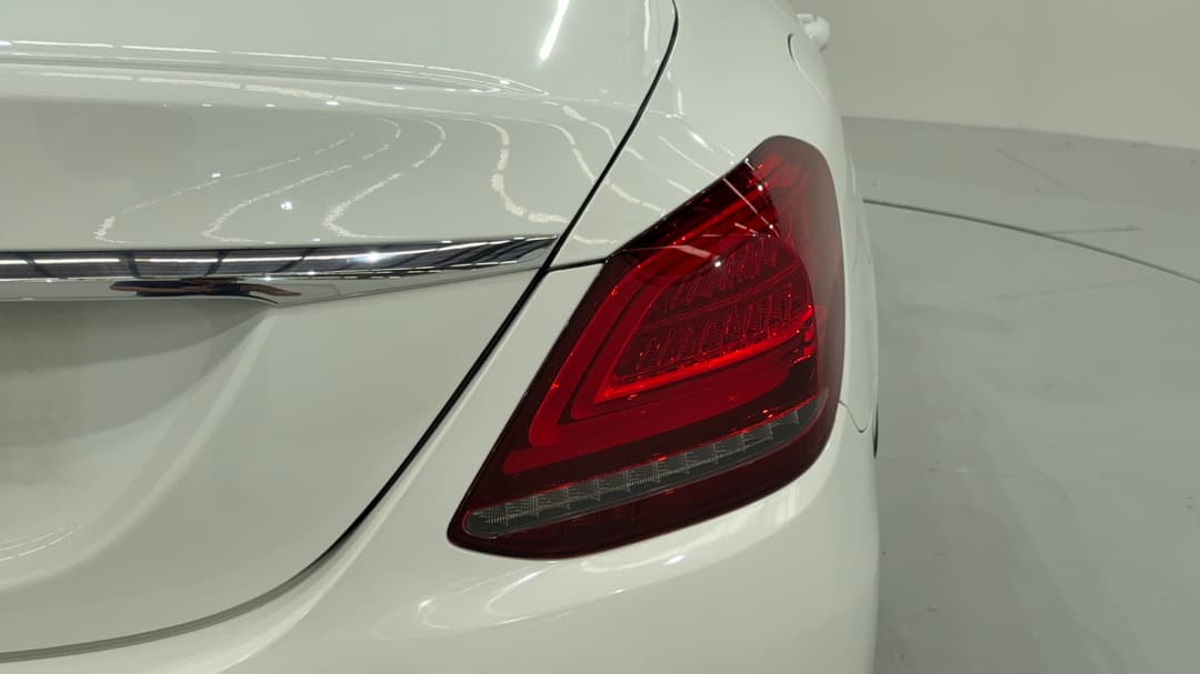 2019 Mercedes-benz C200 Eq (hybrid), Automatic, 55381 km, Badge (Boot Right Side)