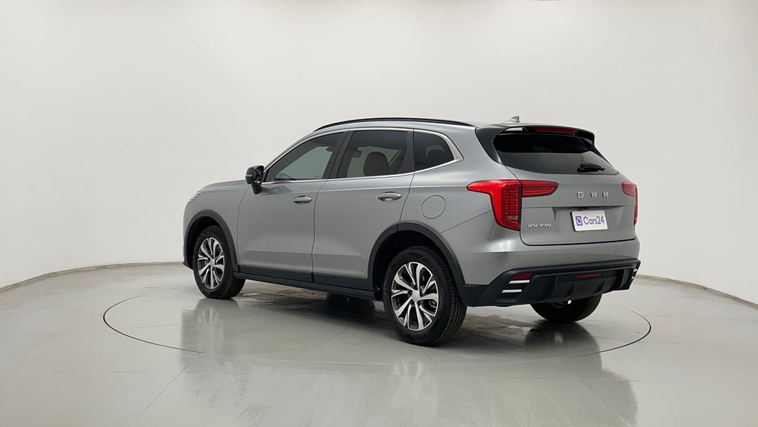 Left Back Diagonal (45- Degree) View