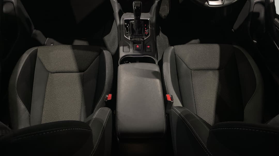 2020 Subaru Impreza 2.0i-l (AWD), Automatic, 50780 km, Center Console