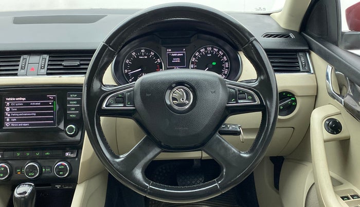 2014 Skoda Octavia ELEGANCE 1.8 TSI AT, Petrol, Automatic, 82,464 km, Steering Wheel Close Up