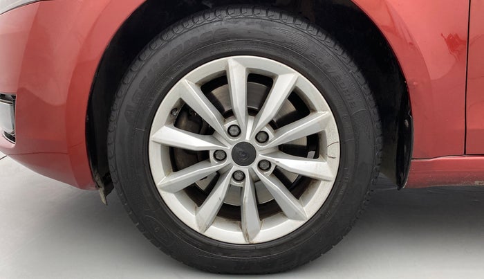 2014 Skoda Octavia ELEGANCE 1.8 TSI AT, Petrol, Automatic, 82,464 km, Left Front Wheel