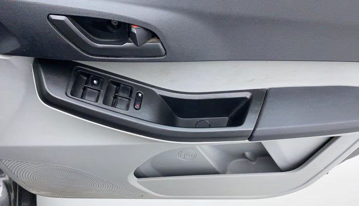 2021 Tata Tiago XT 1.2 REVOTRON, Petrol, Manual, 42,978 km, Driver Side Door Panels Control