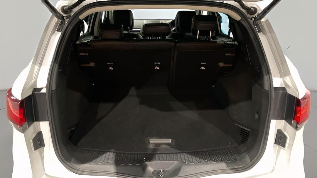 2023 Renault Koleos Zen (4x2), Automatic, 69050 km, Boot Inside View
