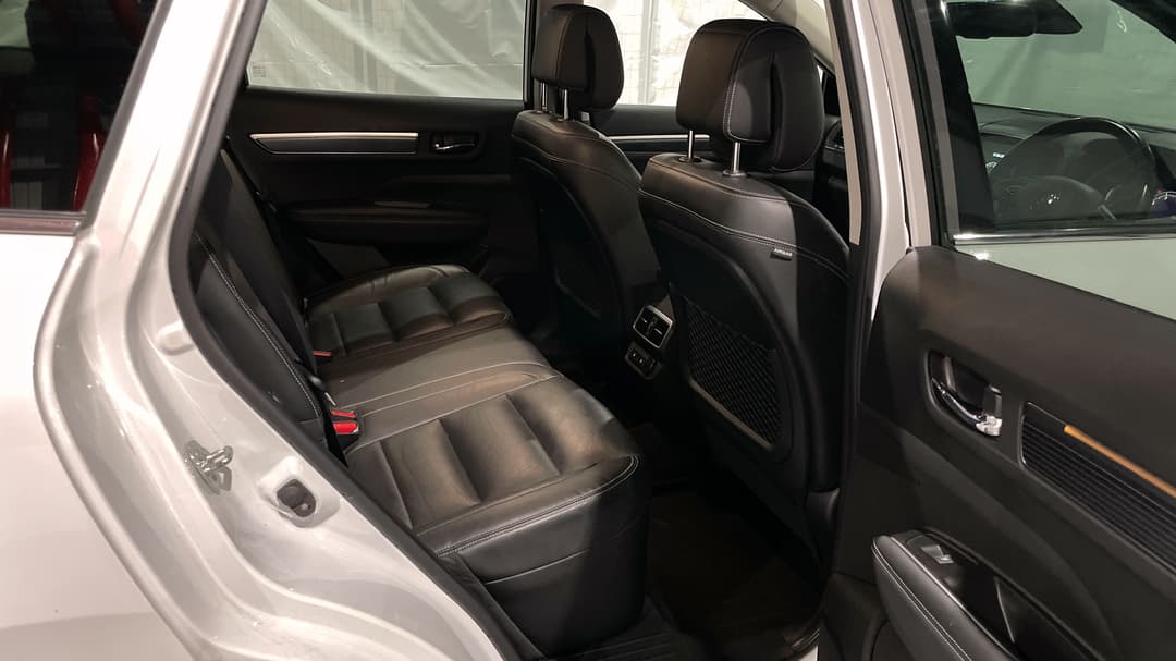 2023 Renault Koleos Zen (4x2), Automatic, 69050 km, Right Side Rear Door Cabin View