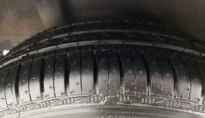2015 Honda Brio 1.2 S MT I VTEC, Petrol, Manual, 59,838 km, Right Rear Tyre Tread
