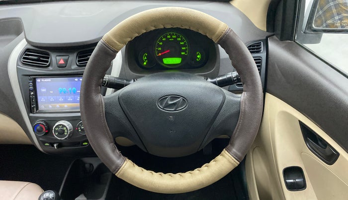 2016 Hyundai Eon ERA +, Petrol, Manual, 96,417 km, Steering Wheel Close Up