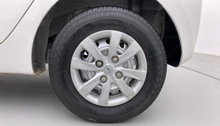 2016 Hyundai Eon ERA +, Petrol, Manual, 96,417 km, Left Rear Wheel