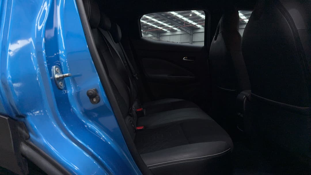 2021 Nissan Juke St-l, Automatic, 91258 km, Right Side Rear Door Cabin View