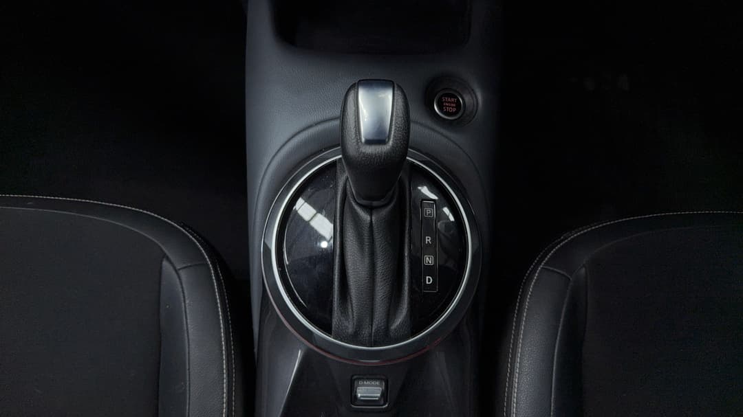 2021 Nissan Juke St-l, Automatic, 91258 km, Gear Lever 