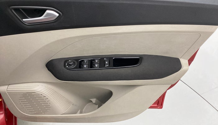 2019 Renault TRIBER 1.0 RXZ, Petrol, Manual, 9,946 km, Driver Side Door Panels Control