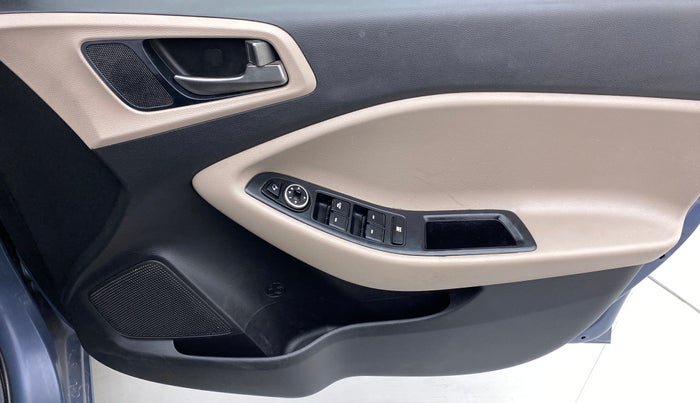 2015 Hyundai Elite i20 SPORTZ 1.2, Petrol, Manual, 86,497 km, Driver Side Door Panels Control