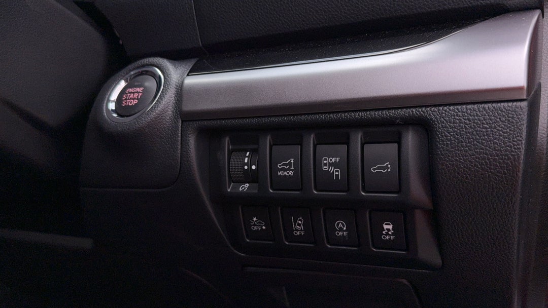 2016 Subaru Outback 2.5i Premium AWD, Automatic, 133453 km, Utility Switches/Buttons