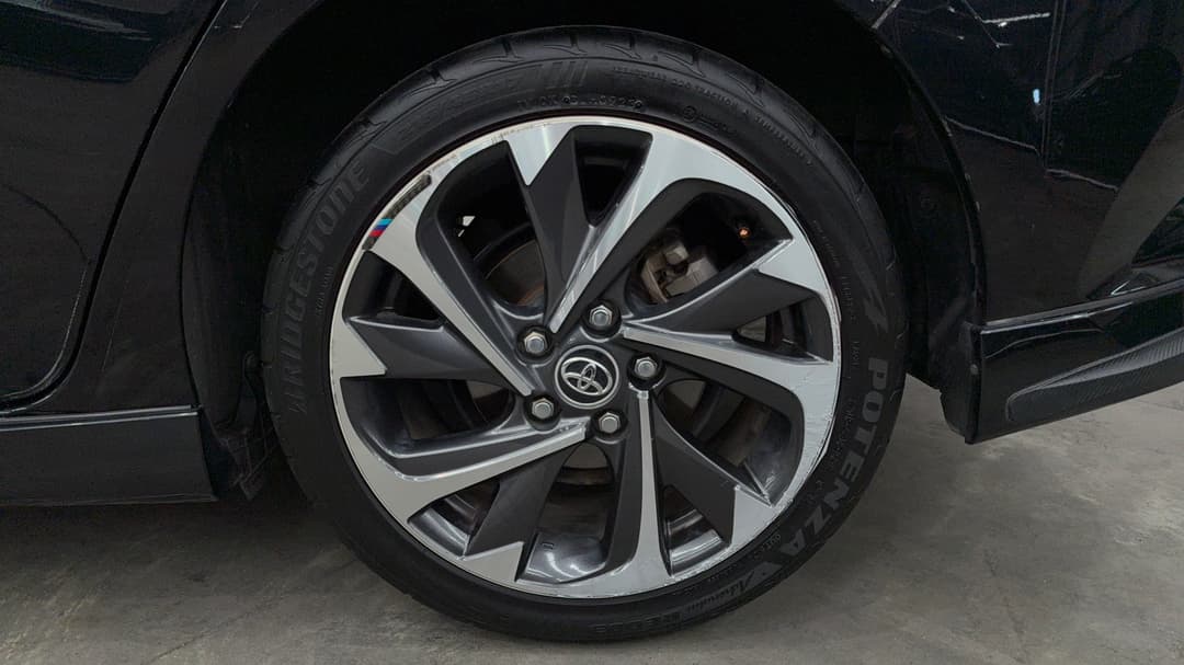 2017 Toyota Corolla Zr, Automatic, 122870 km, Left Rear Wheel