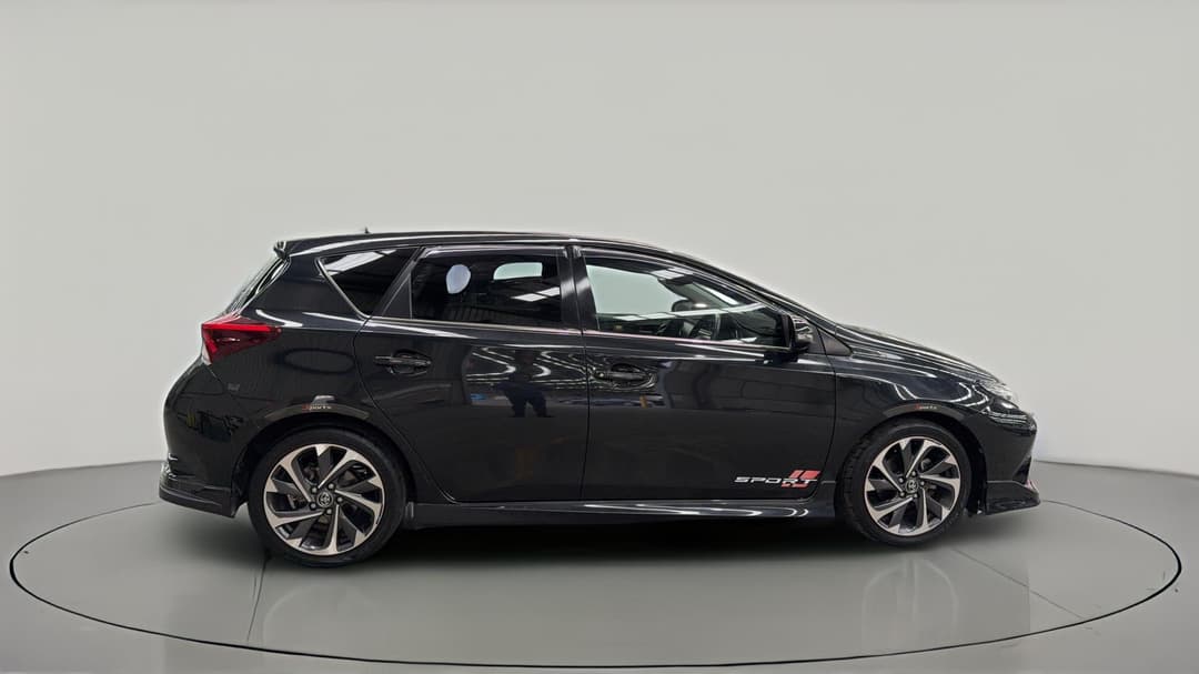 2017 Toyota Corolla Zr, Automatic, 122870 km, Right Side View