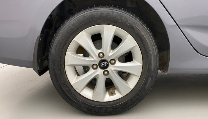 2015 Hyundai Verna FLUIDIC 1.6 CRDI S 4S, Diesel, Manual, 31,958 km, Right Rear Wheel