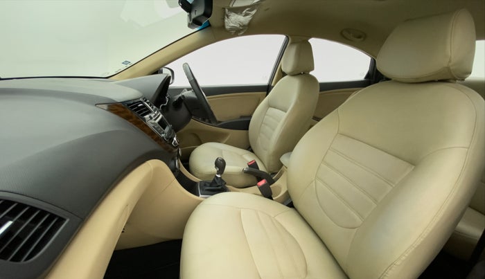 2015 Hyundai Verna FLUIDIC 1.6 CRDI S 4S, Diesel, Manual, 31,958 km, Right Side Front Door Cabin