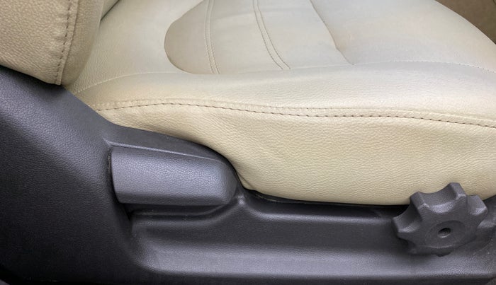 2015 Hyundai Verna FLUIDIC 1.6 CRDI S 4S, Diesel, Manual, 31,958 km, Driver Side Adjustment Panel