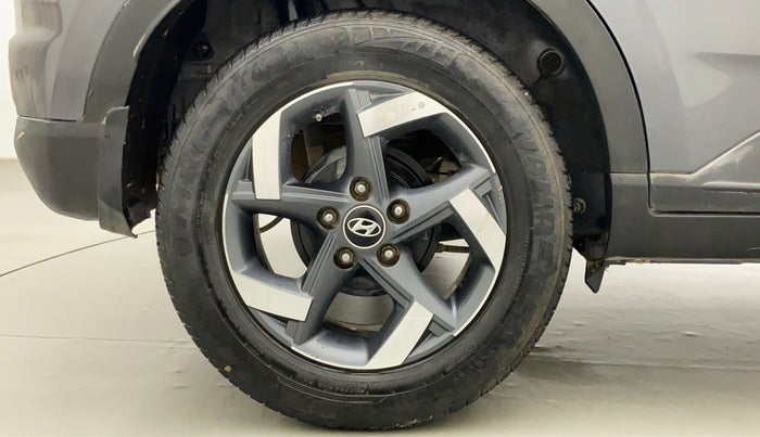2021 Hyundai VENUE SX 1.0 TURBO, Petrol, Manual, 49,451 km, Right Rear Wheel