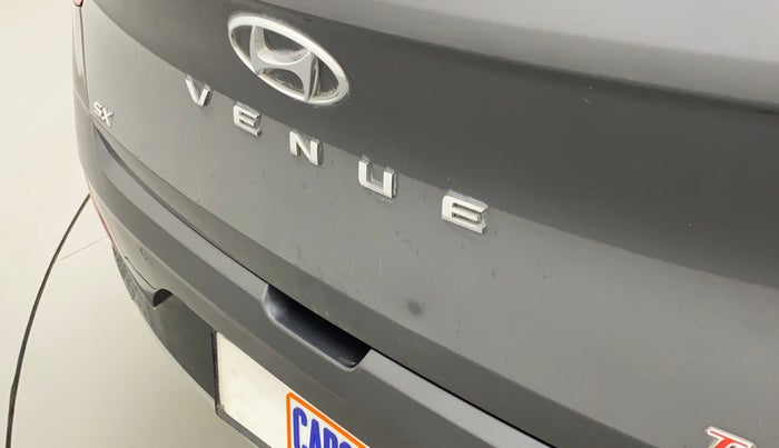 2021 Hyundai VENUE SX 1.0 TURBO, Petrol, Manual, 49,451 km, Dicky (Boot door) - Slightly dented