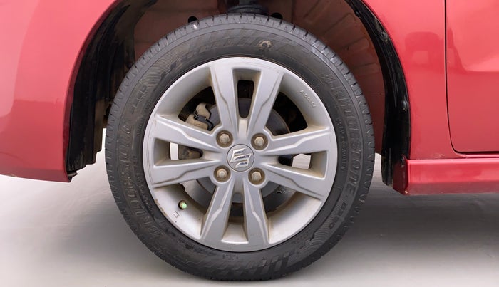 2014 Maruti Wagon R Stingray VXI, Petrol, Manual, 80,132 km, Left Front Wheel