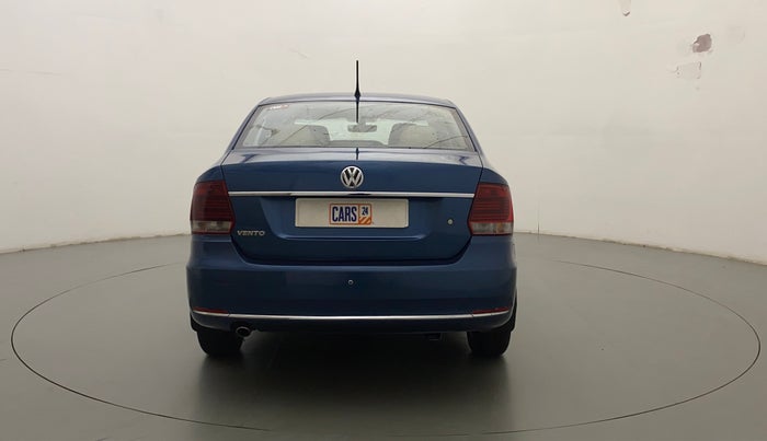 2016 Volkswagen Vento HIGHLINE 1.6 MPI, Petrol, Manual, 83,997 km, Back/Rear