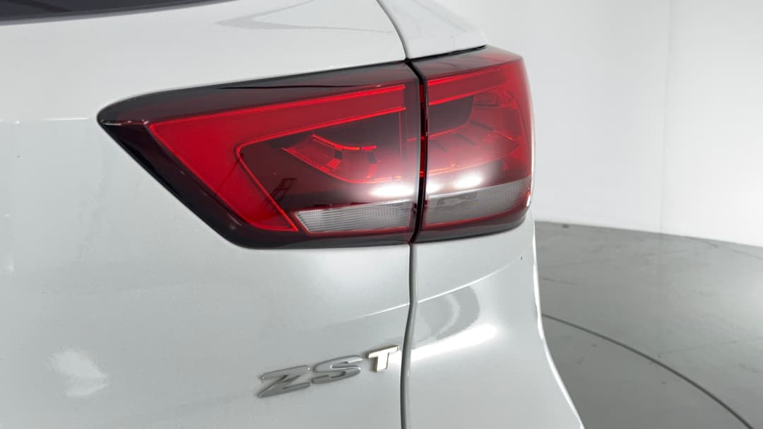 2021 MG Zst Essence, Automatic, 30131 km, Badge (Boot Right Side)