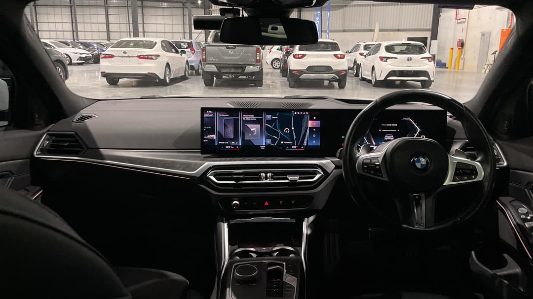 2023 BMW 3 20i M Sport, Automatic, 30777 km, Dashboard View