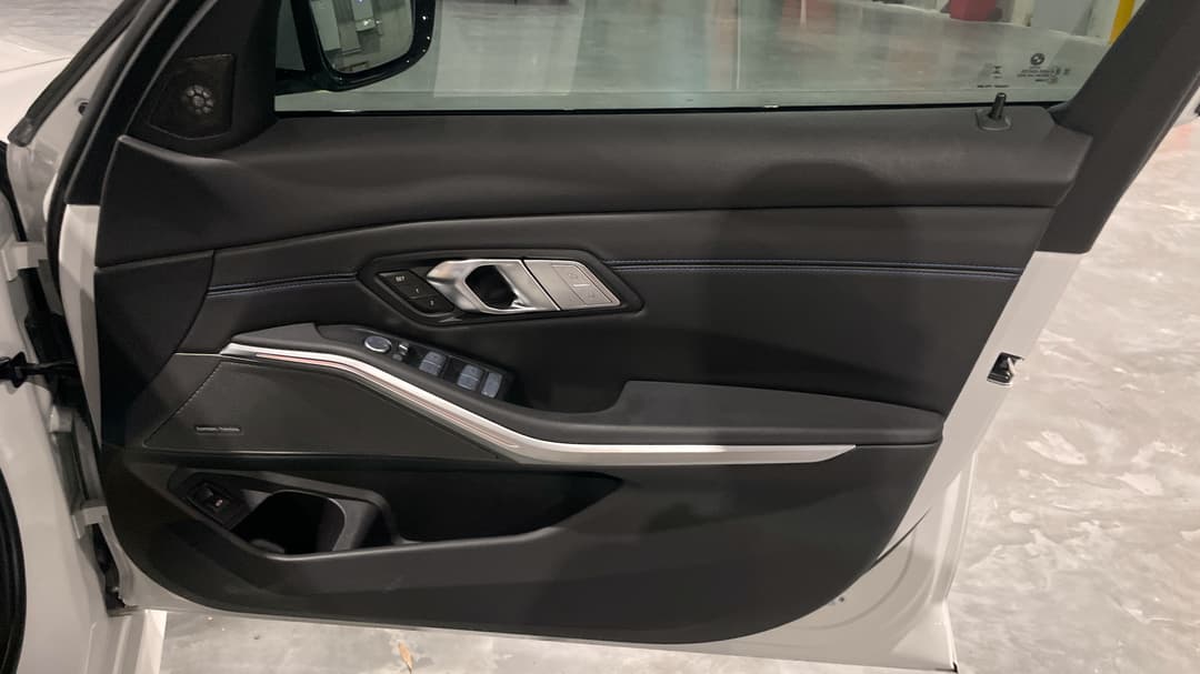 2023 BMW 3 20i M Sport, Automatic, 30777 km, Speaker View