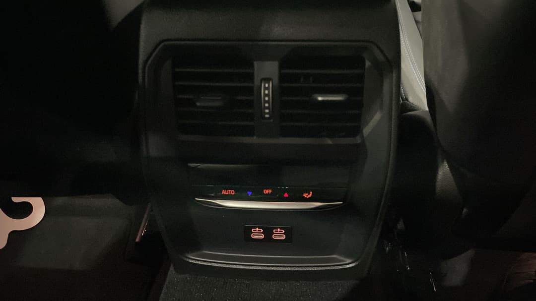 2023 BMW 3 20i M Sport, Automatic, 30777 km, Rear A/C Vent