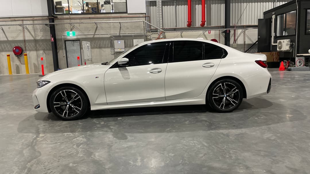 2023 BMW 3 20i M Sport, Automatic, 30777 km, Left Side View