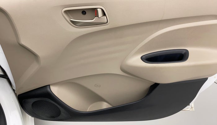 2019 Hyundai NEW SANTRO SPORTZ AMT, Petrol, Automatic, 28,576 km, Driver Side Door Panels Control