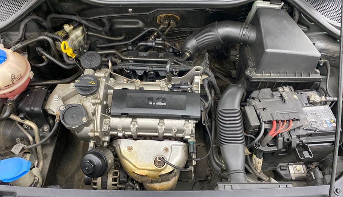 2014 Volkswagen Polo HIGHLINE1.2L PETROL, Petrol, Manual, 44,704 km, Open Bonet