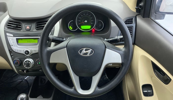 2017 Hyundai Eon MAGNA + AIRBAG, Petrol, Manual, 22,343 km, Steering Wheel Close Up