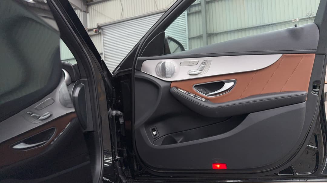 2021 Mercedes-amg C 43, Automatic, 86265 km, Speaker View