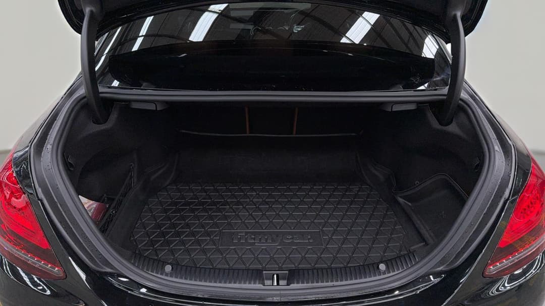 2021 Mercedes-amg C 43, Automatic, 86265 km, Boot Inside View